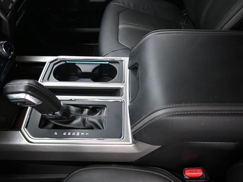 Used 2015 Ford F150 Platinum w/ Trailer Tow Package image 20