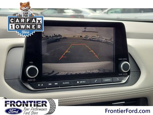 Used 2025 Nissan Rogue SV image 22