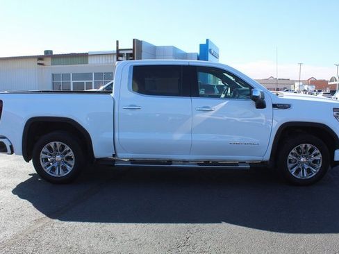 Used 2024 GMC Sierra 1500 Denali image 2