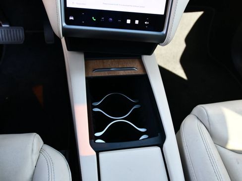 Used 2021 Tesla Model X Long Range AWD/4WD image 30