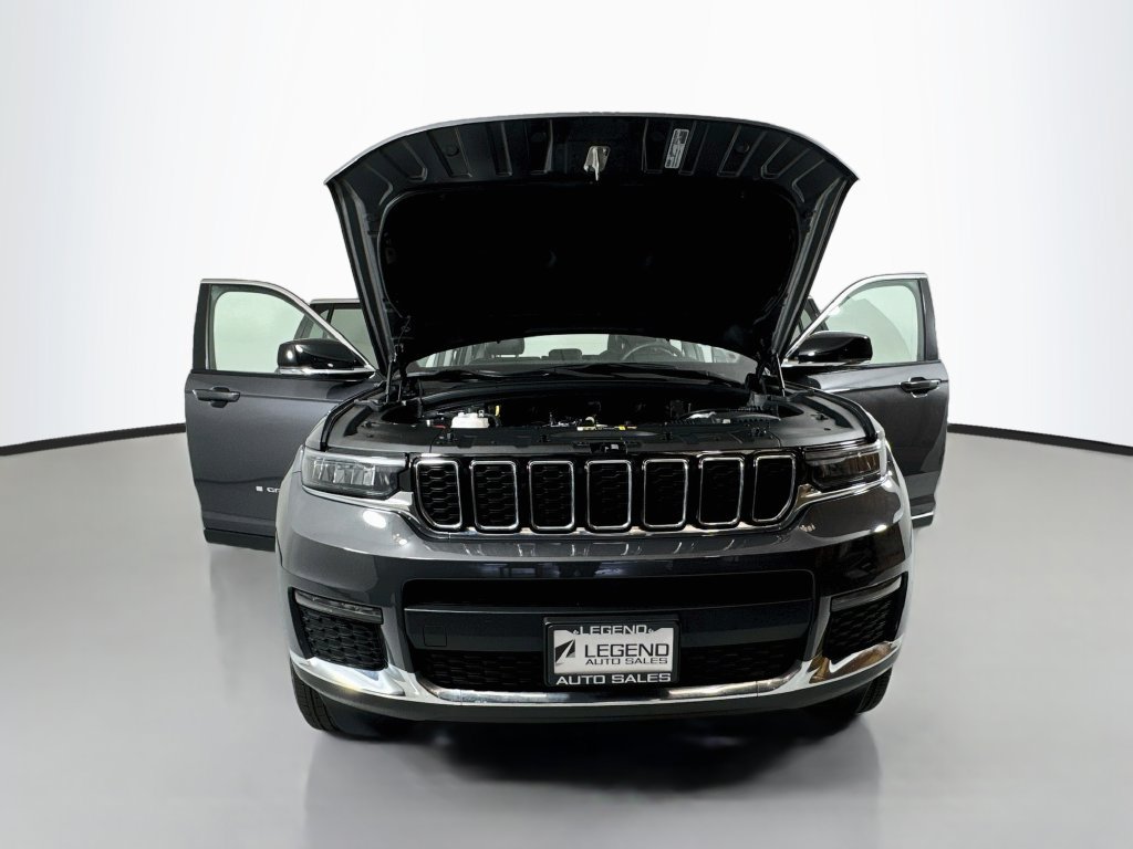 Used 2024 Jeep Grand Cherokee L Limited AWD/4WD image 27