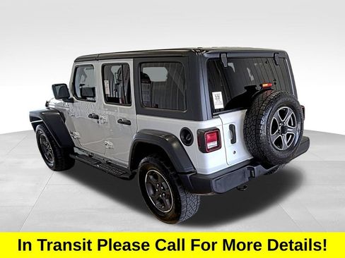 Used 2018 Jeep Wrangler Unlimited Sport S AWD/4WD image 9