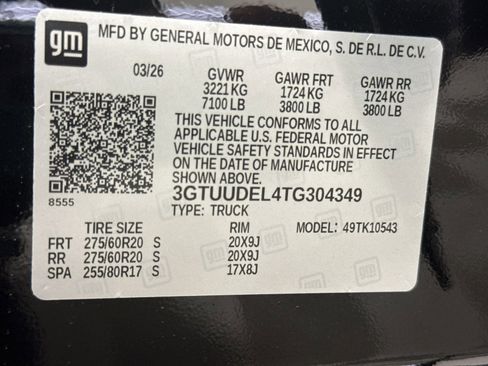 New 2026 GMC Sierra 1500 SLT image 30