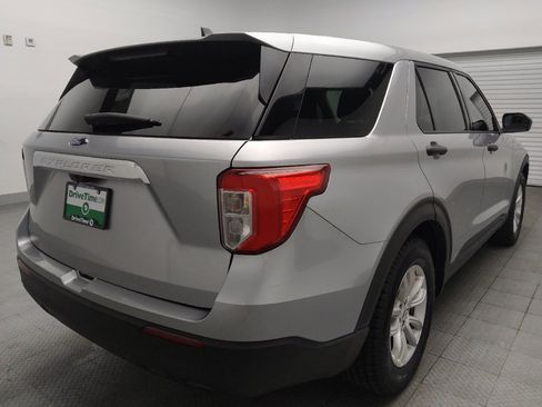 Used 2021 Ford Explorer 2WD image 9