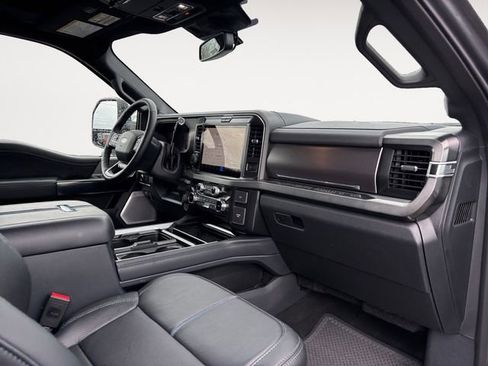 Certified 2026 Ford F250 Platinum w/ Tremor Off-Road Package image 10