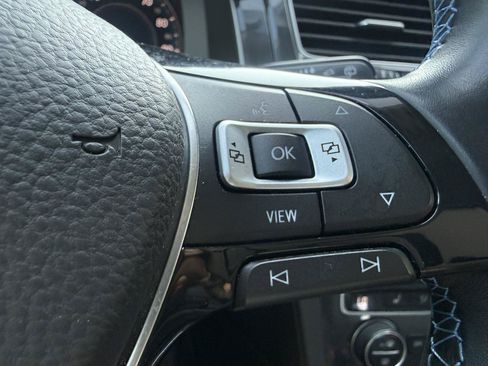 Used 2019 Volkswagen e-Golf SEL Premium FWD image 30