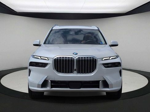 Used 2026 BMW X7 xDrive40i AWD/4WD image 2