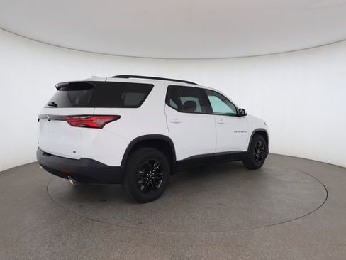 Used 2023 Chevrolet Traverse LT FWD image 19