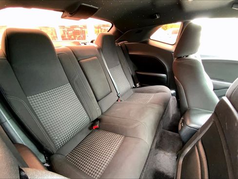 Used 2018 Dodge Challenger SXT image 17