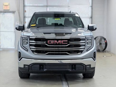 Used 2026 GMC Sierra 1500 SLT AWD/4WD image 2