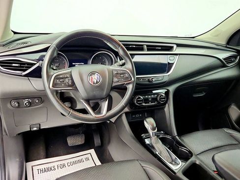 Used 2022 Buick Encore GX Essence image 12