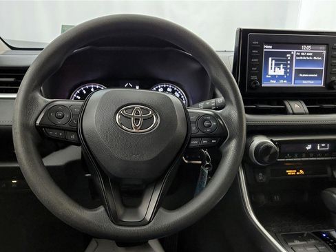 Certified 2019 Toyota RAV4 LE image 27