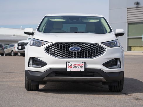 Used 2024 Ford Edge SEL w/ Convenience Package image 9