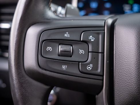 Used 2023 GMC Sierra 1500 AT4 w/ Technology Package AWD/4WD image 30