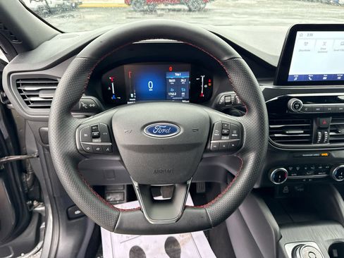 Used 2025 Ford Escape ST-Line AWD/4WD image 14