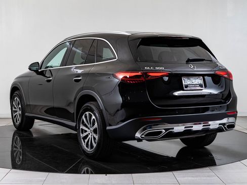 Certified 2025 Mercedes-Benz GLC 300 4MATIC image 6