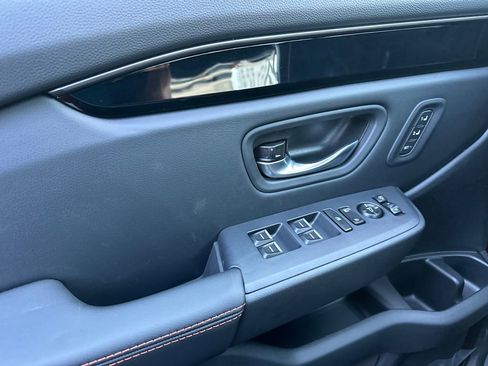 New 2025 Honda Pilot TrailSport image 38