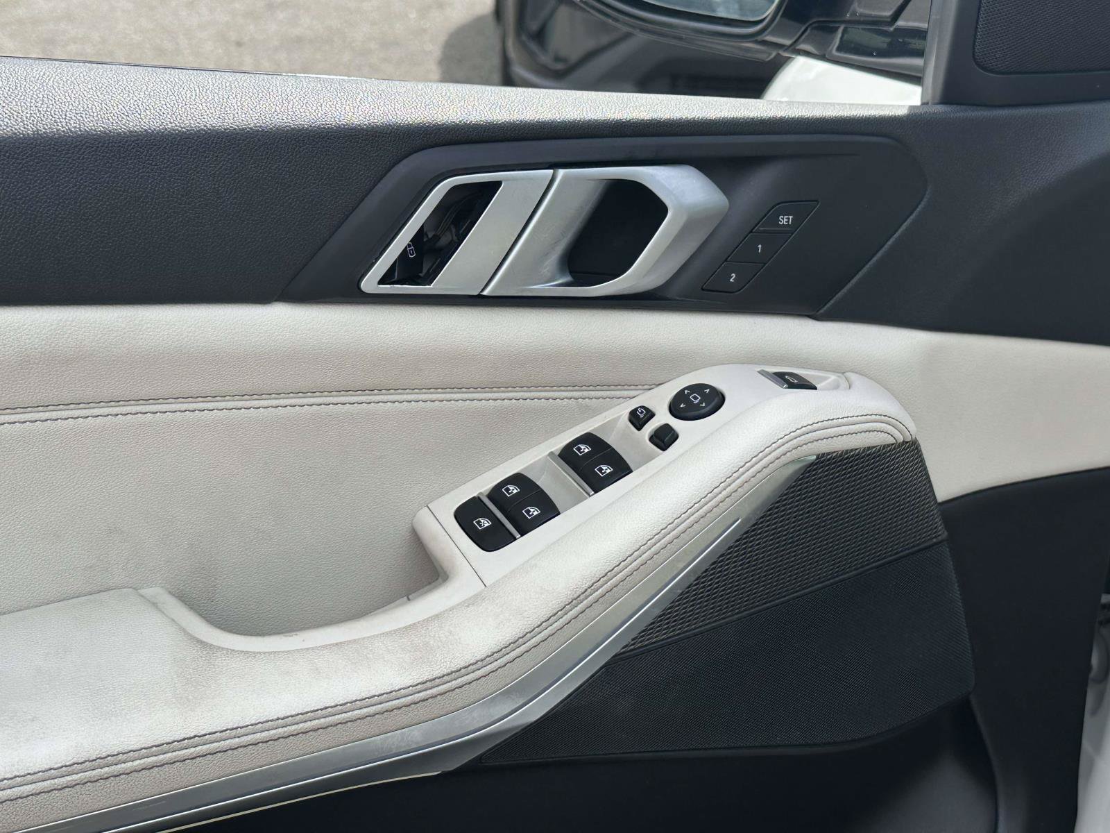 Used 2019 BMW X5 xDrive40i w/ M Sport Package AWD/4WD image 11