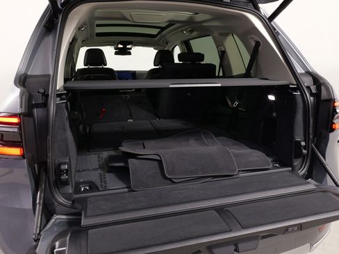 Used 2023 BMW X7 xDrive40i image 46