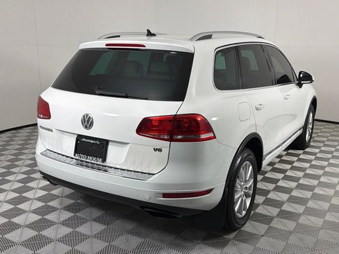 Used 2013 Volkswagen Touareg VR6 AWD/4WD image 5
