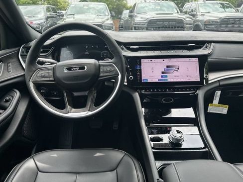 New 2026 Jeep Grand Cherokee Limited AWD/4WD image 22