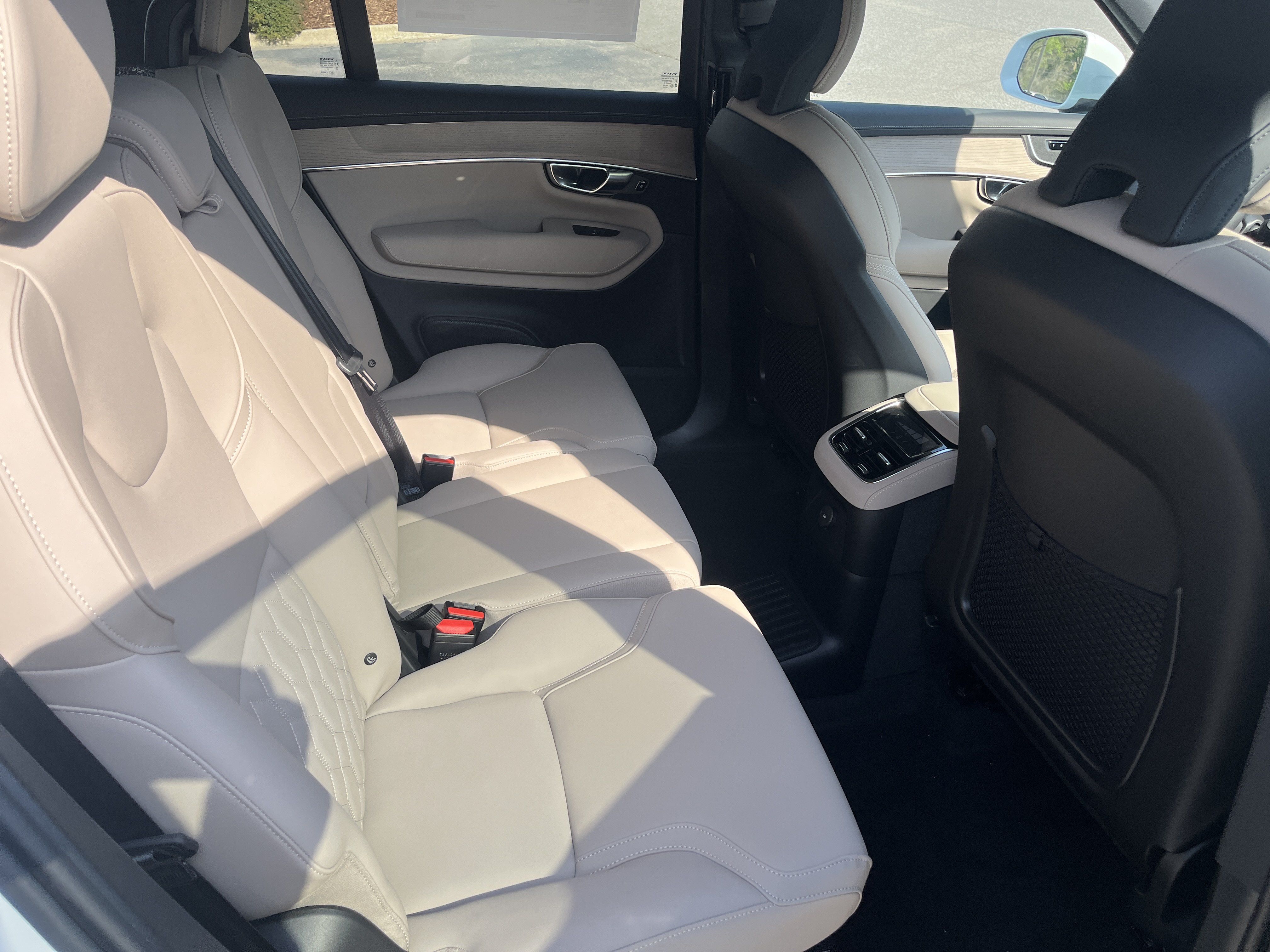New 2026 Volvo XC90 T8 Core w/ Protection Package Premier AWD/4WD image 12