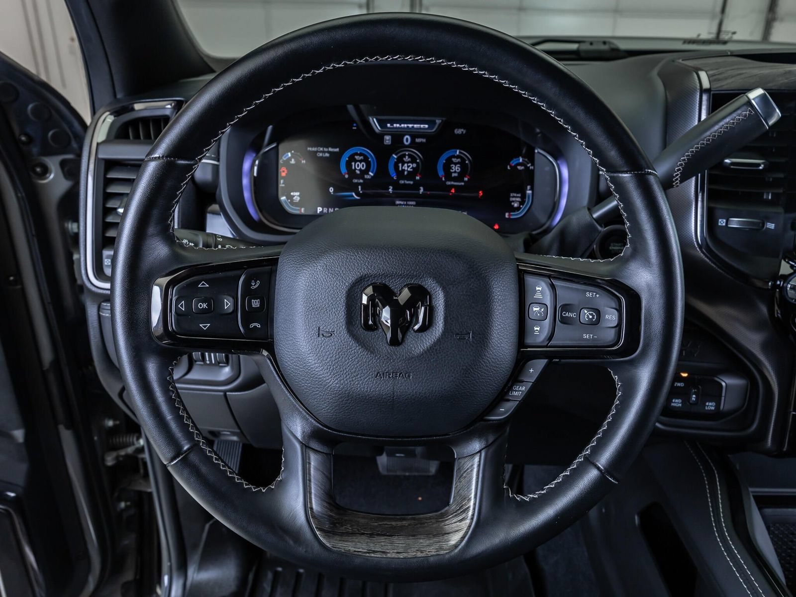 Used 2026 RAM 2500 Limited AWD/4WD image 18