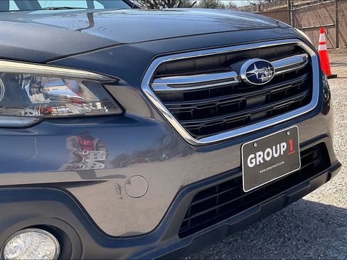 Used 2019 Subaru Outback 2.5i Limited w/ Popular Package #2 image 29