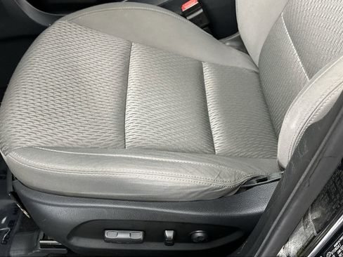 Used 2019 Hyundai Santa Fe XL SE image 17