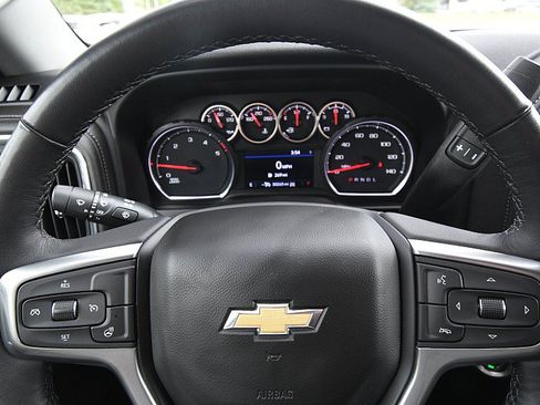 Used 2022 Chevrolet Silverado 2500 LT w/ Convenience Package AWD/4WD image 17