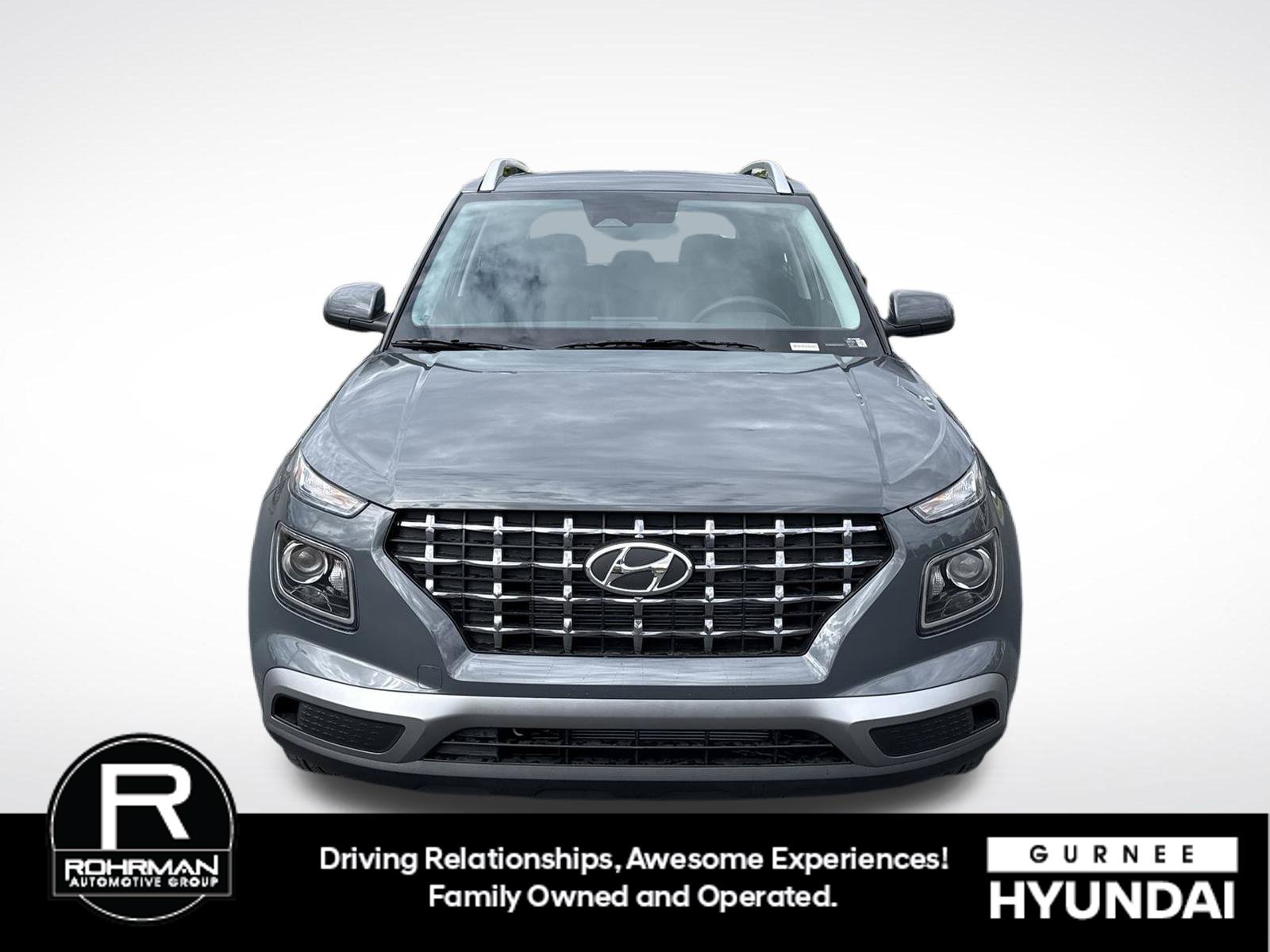 Used 2026 Hyundai Venue SEL FWD image 3