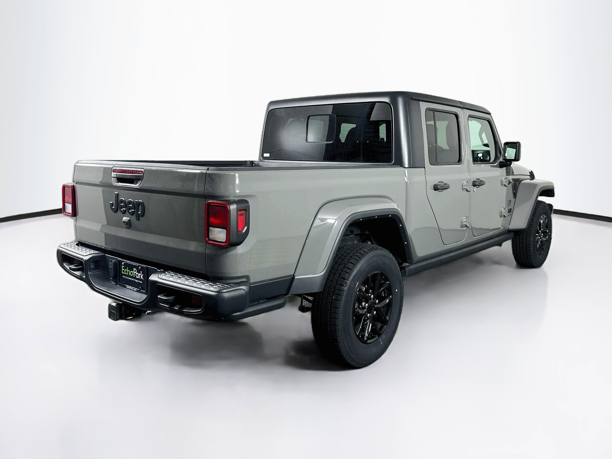 Used 2023 Jeep Gladiator Sport AWD/4WD image 9
