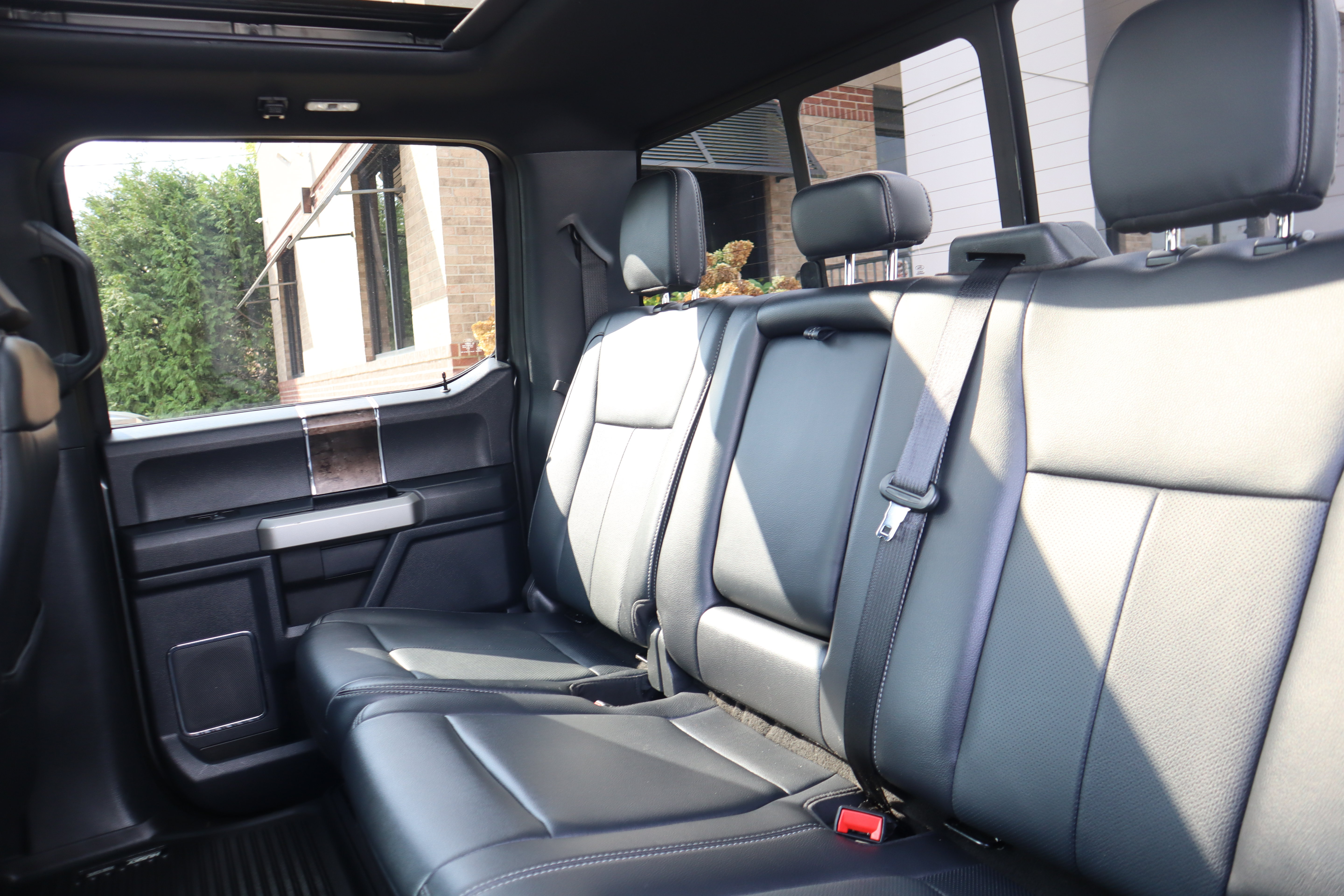 Used 2022 Ford F250 Lariat w/ Chrome Package AWD/4WD image 28