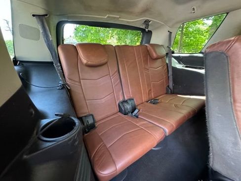 Used 2015 Cadillac Escalade Premium AWD/4WD image 7