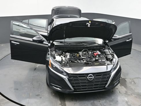 Certified 2025 Nissan Altima 2.5 SV image 39