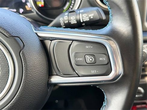 Used 2022 Jeep Wrangler Unlimited Rubicon 4xe image 39