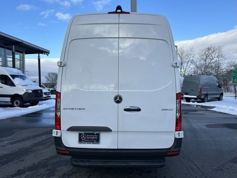 Used 2026 Mercedes-Benz Sprinter 2500 image 6