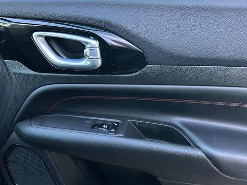 Used 2023 Jeep Compass Trailhawk w/ Trailhawk Elite Group image 19