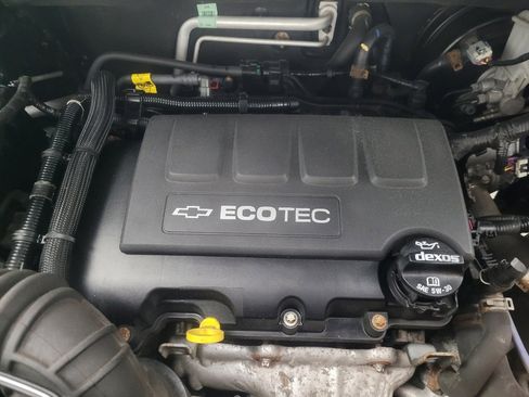 Used 2019 Chevrolet Trax LS FWD image 30