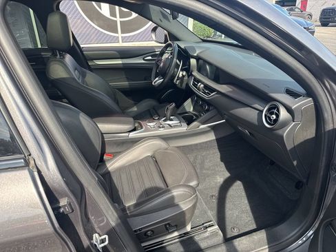Used 2022 Alfa Romeo Stelvio Veloce AWD/4WD image 66