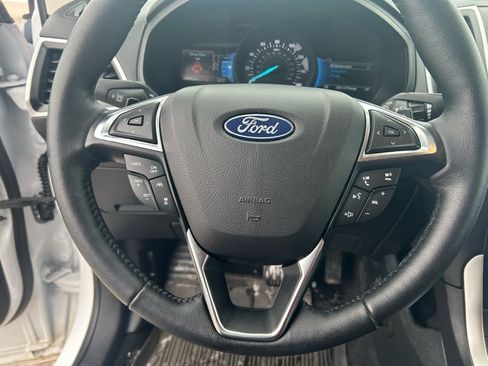 Used 2023 Ford Edge SEL w/ Convenience Package image 17