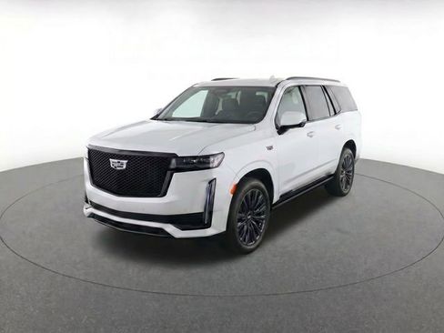 Used 2025 Cadillac Escalade Sport w/ LPO, ONYX Package AWD/4WD image 2