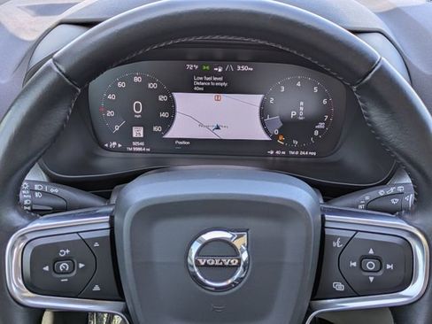 Used 2019 Volvo XC40 T5 Momentum image 30