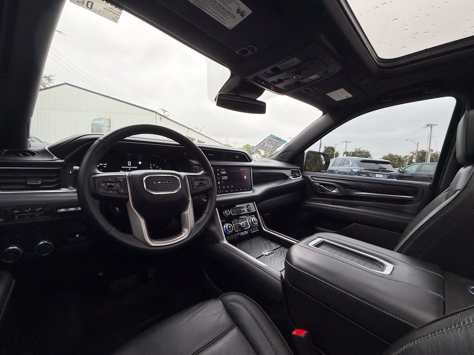 Used 2023 GMC Yukon Denali w/ Max Trailering Package AWD/4WD image 17