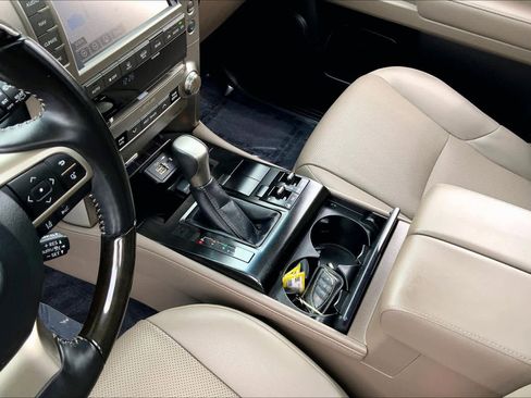 Used 2021 Lexus GX 460 Premium w/ Premium Package AWD/4WD image 17