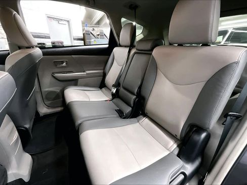 Used 2015 Toyota Prius V Four image 16