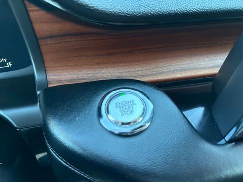 Used 2020 Lincoln Aviator Reserve w/ Equipment Group 201A image 35