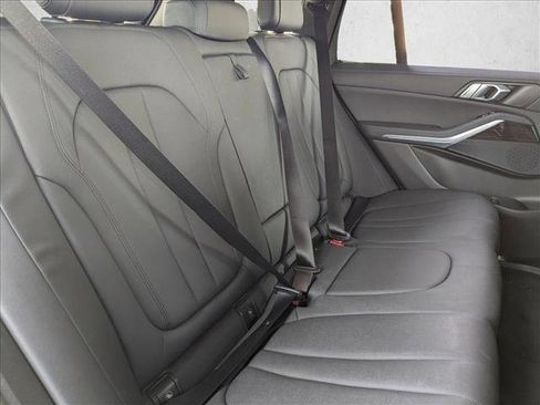 Used 2021 BMW X5 xDrive45e image 22