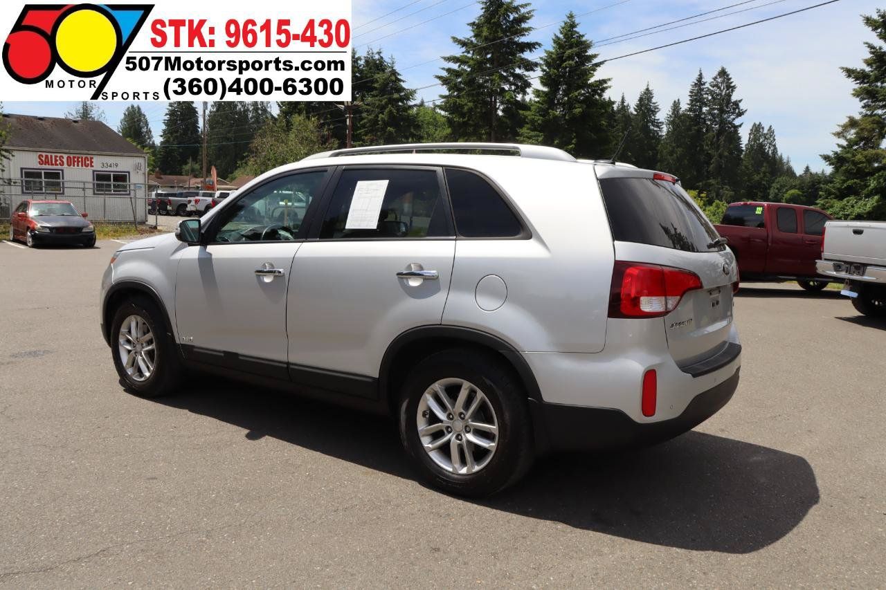 Used 2015 Kia Sorento LX AWD/4WD image 5