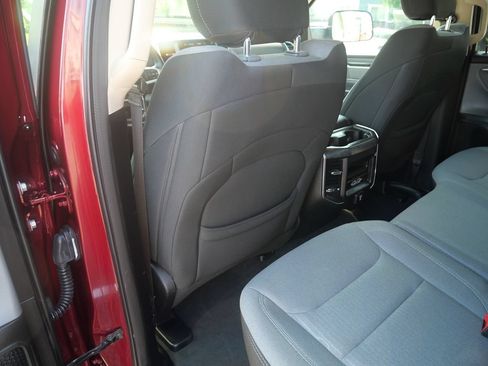 Used 2019 RAM 1500 Big Horn AWD/4WD image 23